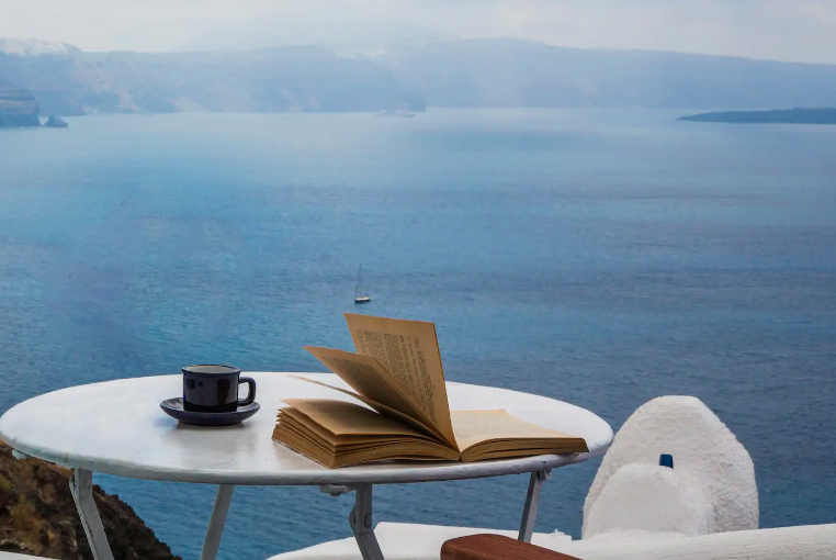 Las mejores villas de Santorini Lava Cave suite