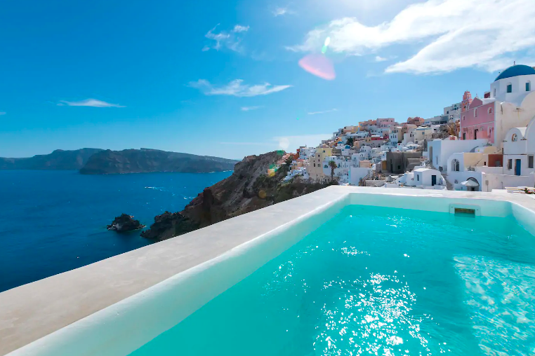 Las mejores villas de Santorini The Big Blue