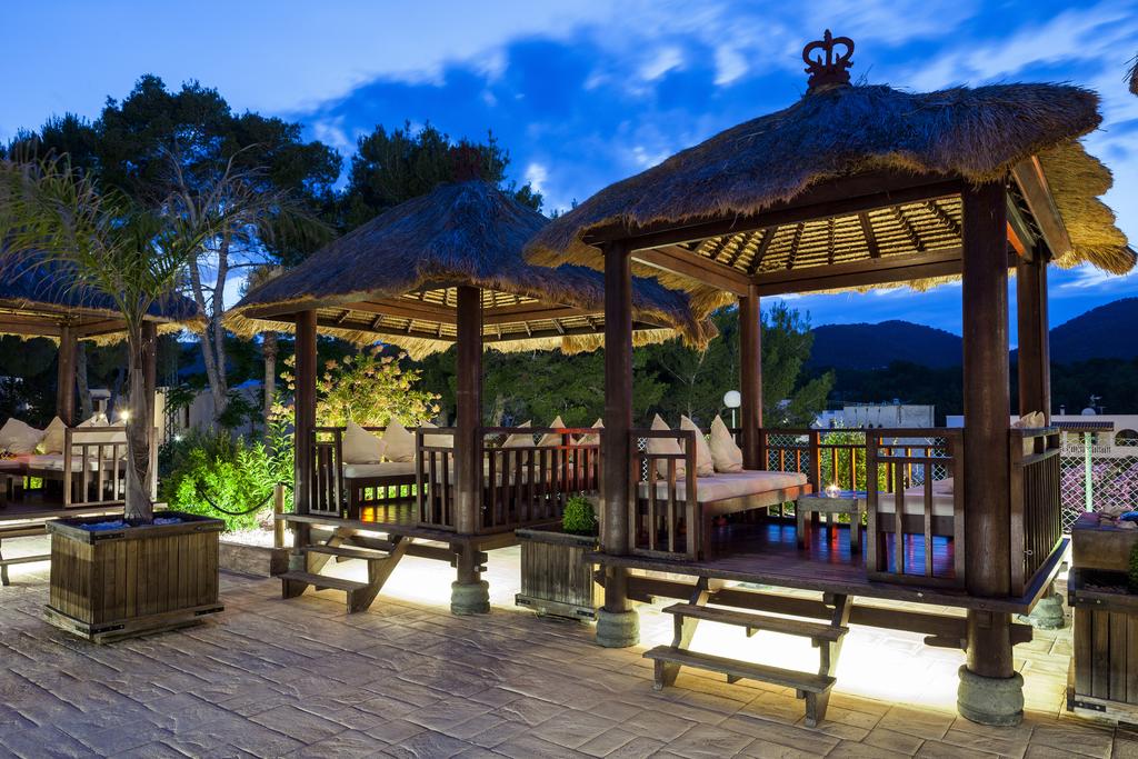 Los mejores hoteles de Ibiza Invisa Hotel Club Cala Blanca