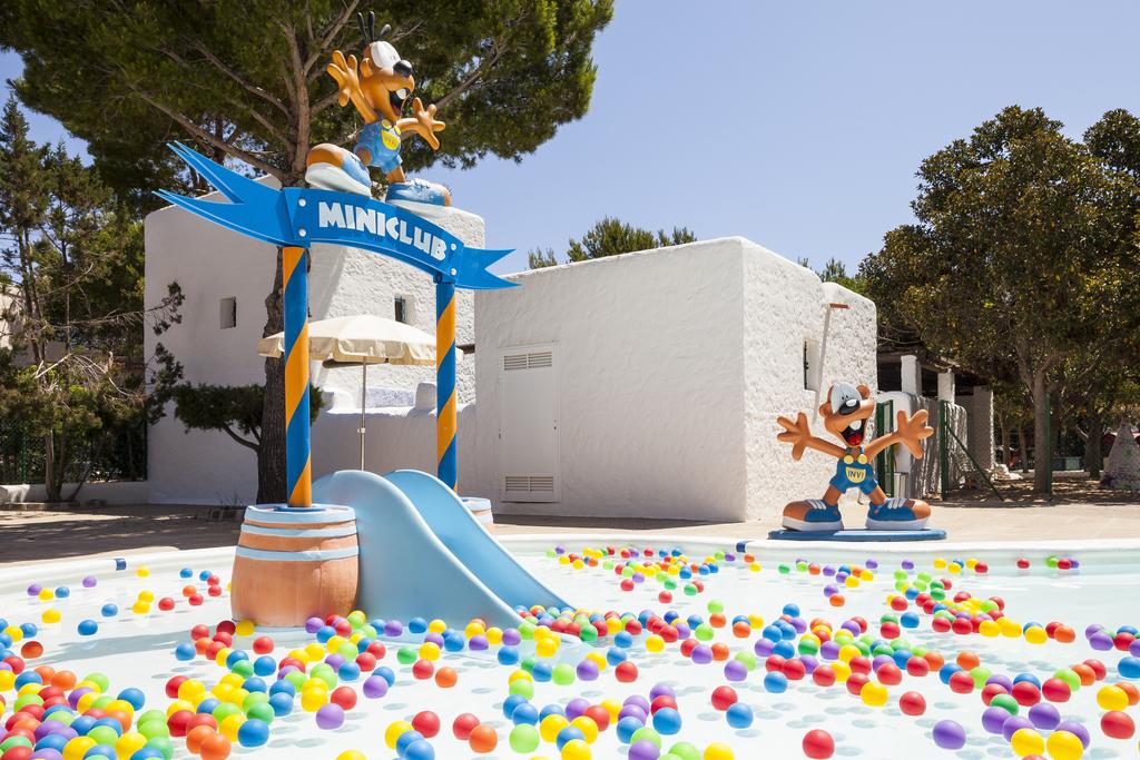 Los mejores hoteles de Ibiza Invisa Hotel Club Cala Blanca